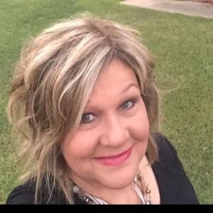 Meet your Posher, Sandy